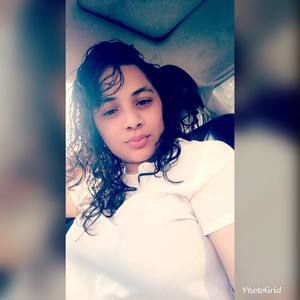 Meet your Posher, Dinora